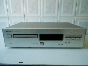 Compact Disc Player Onkyo R1 DX - 7110 (Malaysia)