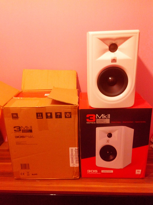 Активные студийные мониторы JBL 305P MkII WH (белые) 2шт. + ПОДАРОК ...