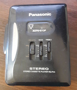 Касетний аудіоплеєр - Panasonic RQ-P44.