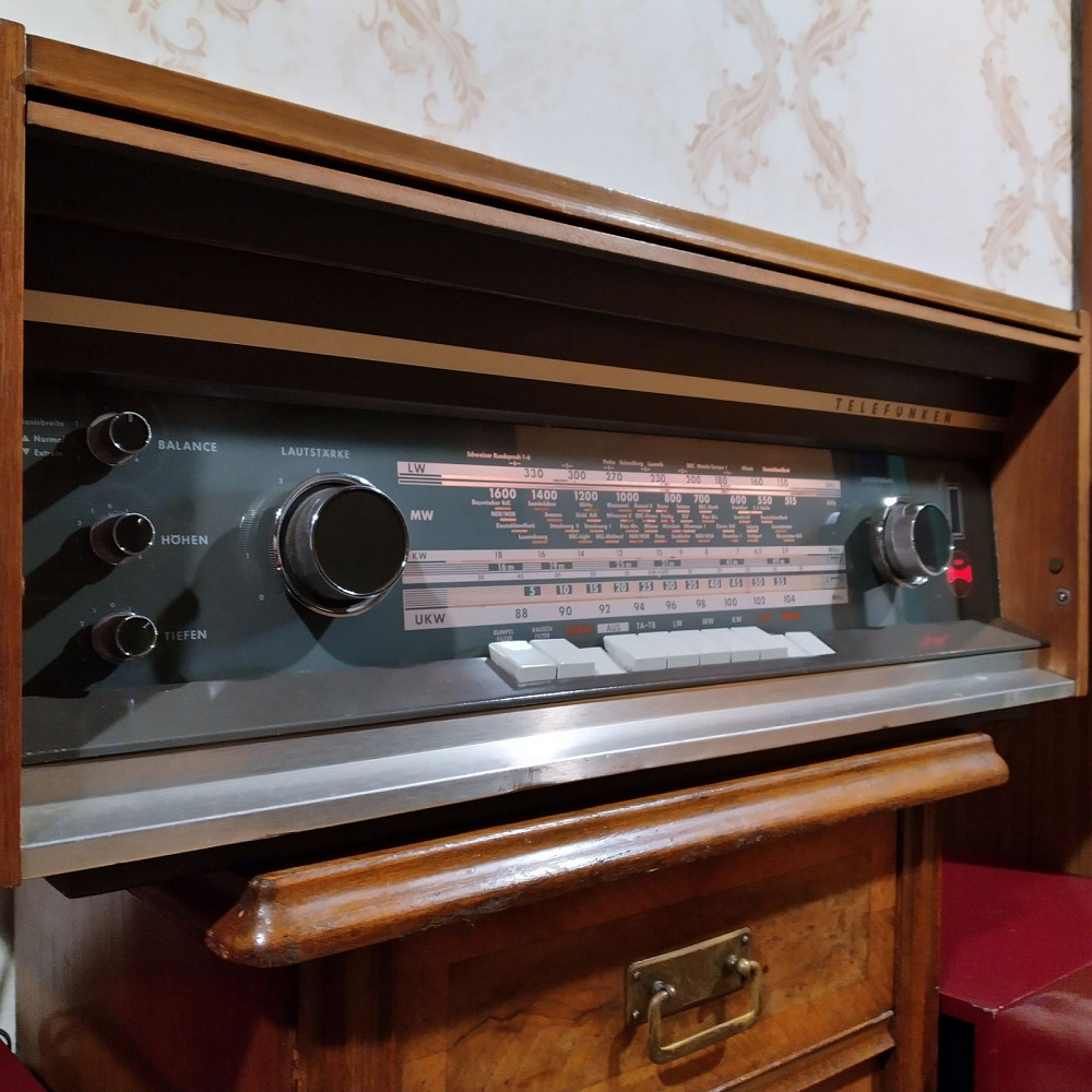 Легендарный Ресивер (RARE) =TELEFUNKEN modell: Opus Studio 2650