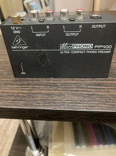 Предусилитель Behringer PP400