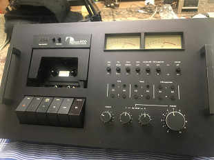 Продам кассетную деку Nakamichi 600