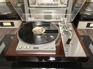 Виниловый проигрыватель VICTOR JL-T77