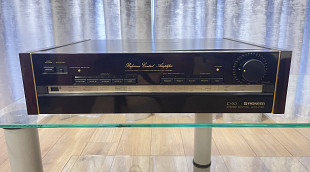 Pioneer C-90 Urushi Попередній підсилювач