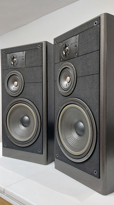 Акустика JBL LX55 (Чуйка: 92дБ НЧ:250мм ВЧ:Титан Вес 15кг шт