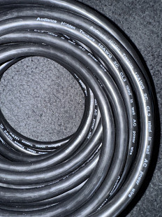 Audience wall cable “hidden treasure”