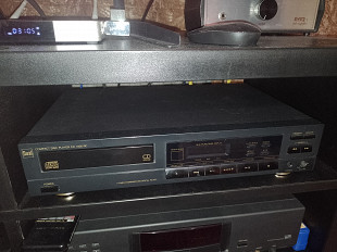 Продам програвач Dual CD 1006 RS
