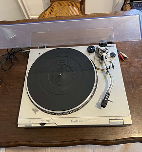 Проигрыватель винилаTechnics SL-D2 direct drive