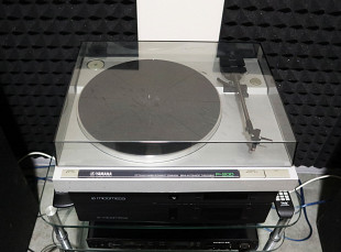 Проигрыватель винила пластинок Yamaha P 200
