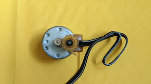 Двігун до касетних дек Technics RS-B