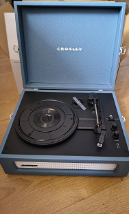 Crosley CR8017B Voyager Turntable