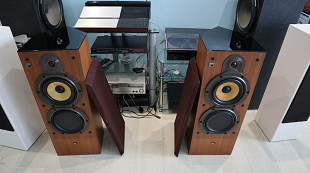 Напольные колонки Bowers and Wilkins DM2000 палисандра 52 кг