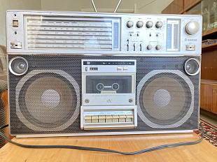 Винтажная магнитола (бумбокс) Shin-Shirasuna (Silver) ST-868
