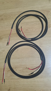 В продаже акустический кабель Японской фирмы SAEC SPC-850-PC-TripleC