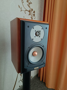 Jamo Concert 8 + родные стойки Jamo ST60