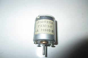 Моторчик для компакт програвачів та касетних дек. Pioneer. PXM-147. pxm-147