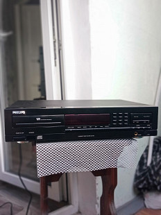 Классический стационарный CD-проигрыватель Philips CD692.