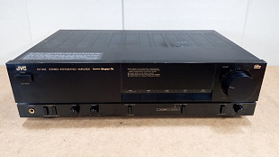 Підсилювач JVC AX-333.