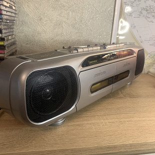 Daewoo ARW-306A портативна стереомагнітола FM/AM, 2 касетні деки