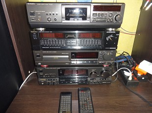 Стійка Technics підсилювач Technics SA-GX505, касетна дека Technics RS-AZ7, , еквалайзер SH-E70