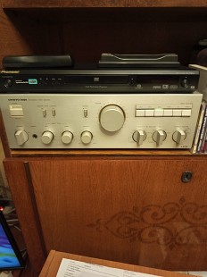Усилитель Onkyo Integra A 8250