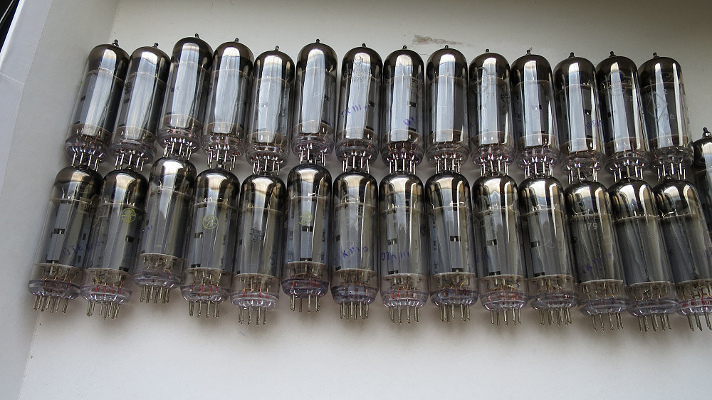 Продам новые радиолампы 6П18П | Запчасти для усилителей на RCN.com.ua