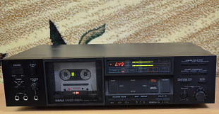 Yamaha K-700 - кассетная дека.