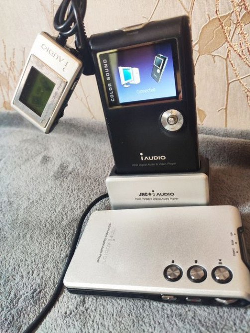 Cowon iAudio X5 (30GB) & Cowon iAudio SSF-M3 (20GB) | Портативные CD и ...