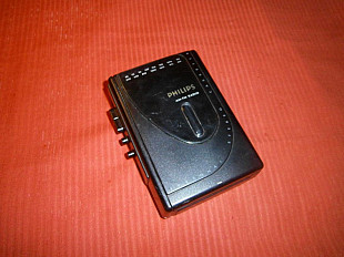 Плеер кассетный с радио Philips AQ6593