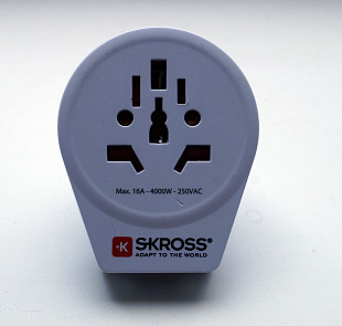 Сетевой адаптер Skross World to Europe USB
