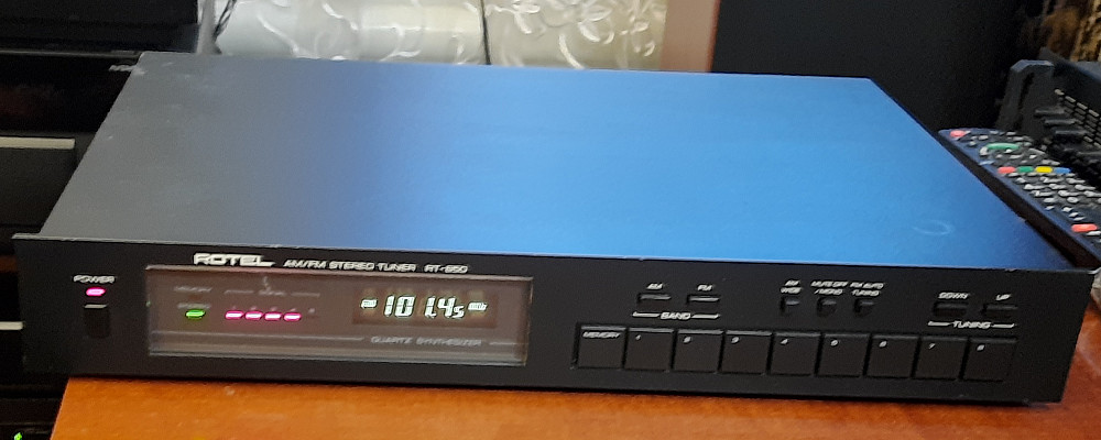 Rotel RT-850 радио тюнер. | FM тюнеры на RCN.com.ua