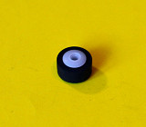 Прижимной резиновый ролик 13 х 6, 5 х 2, 5 х 8 для кассетного магнитофона черная резина