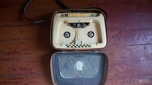 Портативный катушечный магнитофон Весна (1963год)